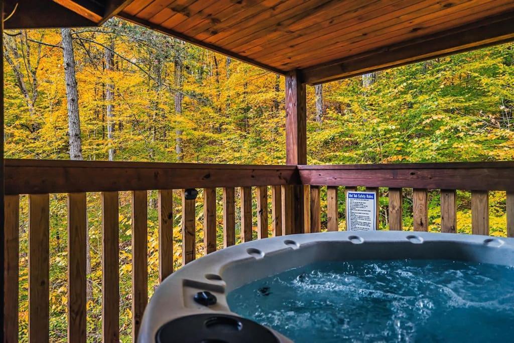 Villa Mama Bear'S Retreat Sevierville Esterno foto